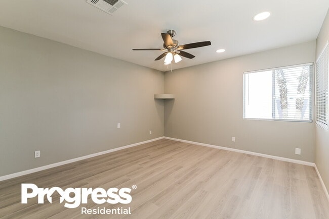 Photo - 364 Toyabe St