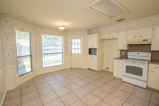 Photo - 2946 River Bend Ct