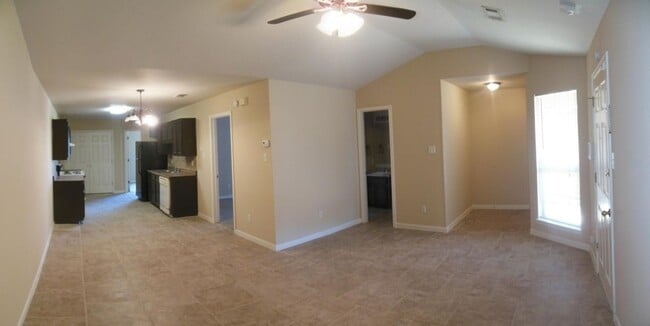 Photo - 515 Deloris Dr