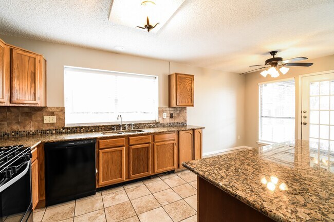 Building Photo - 5306 Spring Branch Dr