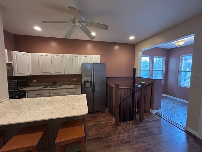 Photo - 3849 W School St Unidad 1