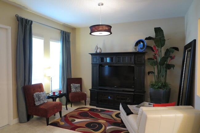 Photo - 819 NW 82nd Pl
