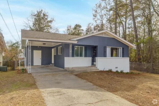 Building Photo - 806 Mable St Rental