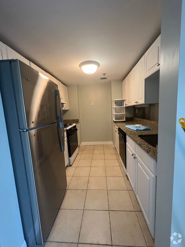Building Photo - 15 North Beacon St Unit 803 Rental