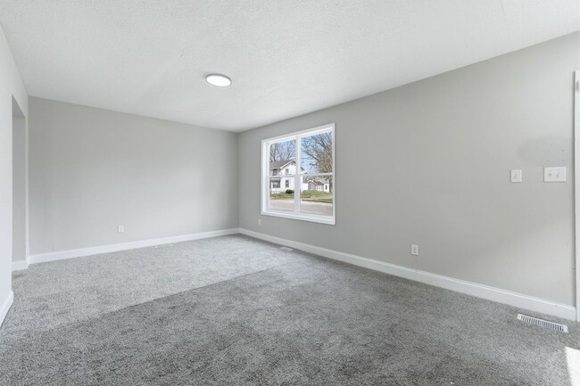 Photo - 3-Bedroom w/ New Kitchen Appliances