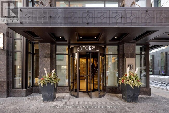 Photo - 68 Yorkville Ave Unité 1601