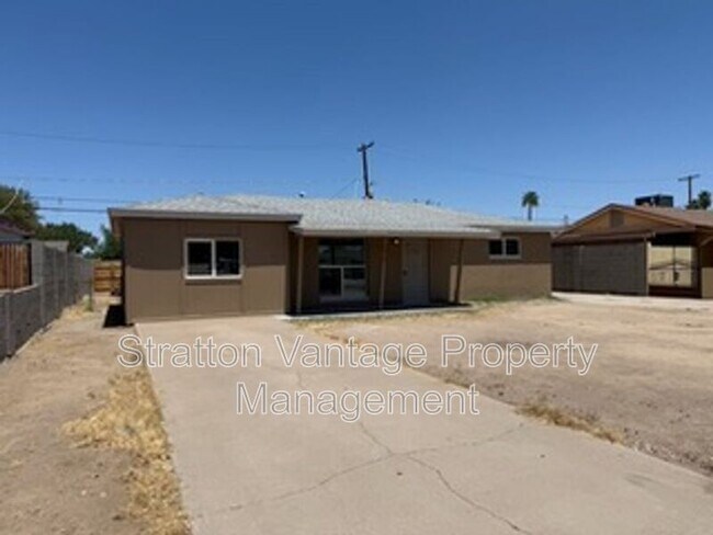 Building Photo - 2812 W Montecito Ave Rental