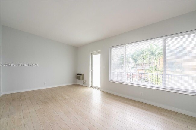 Photo - 1750 S Treasure Dr Unit 8