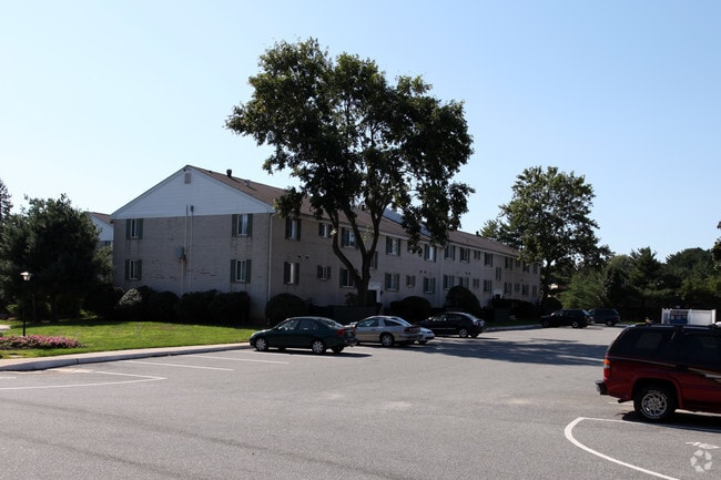 Photo - Cedar Tree Village Apartments