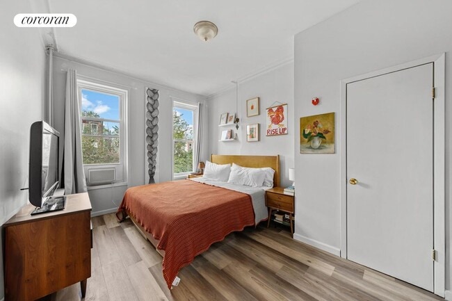 Photo - 91 Somers St