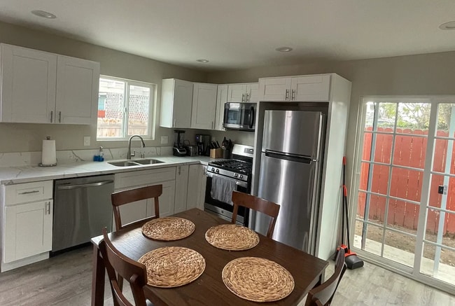 Photo - 5354-5356 E Falls View Dr Unit 5354 East Falls View Dr