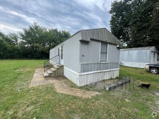 Building Photo - 1970 Fayetteville Hwy Unit 44 Rental