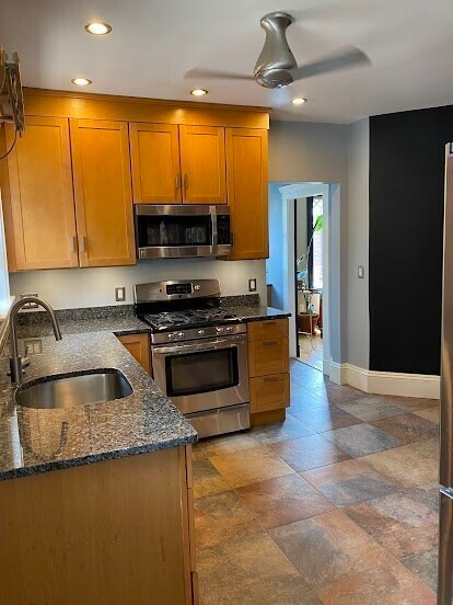 Building Photo - 68 Fremont St Unit 2