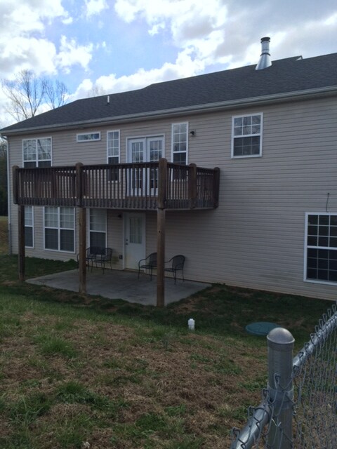 77 Goldenrod Rd