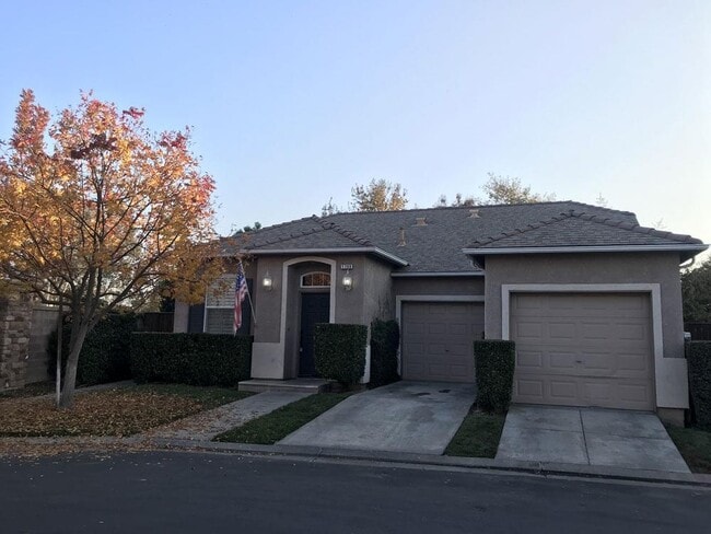 Photo - 1790 Glen Oban Ln House