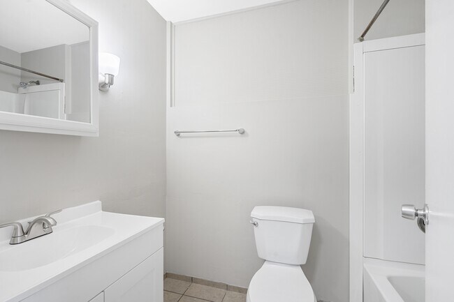 Photo - 34000 Fernwood St