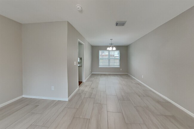 Photo - 16811 Country Bridge Rd