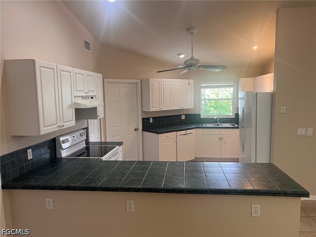 Photo - 4618 SW 7th Pl