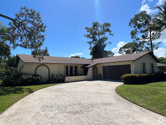 Building Photo - 5878 Tidewater Dr Rental