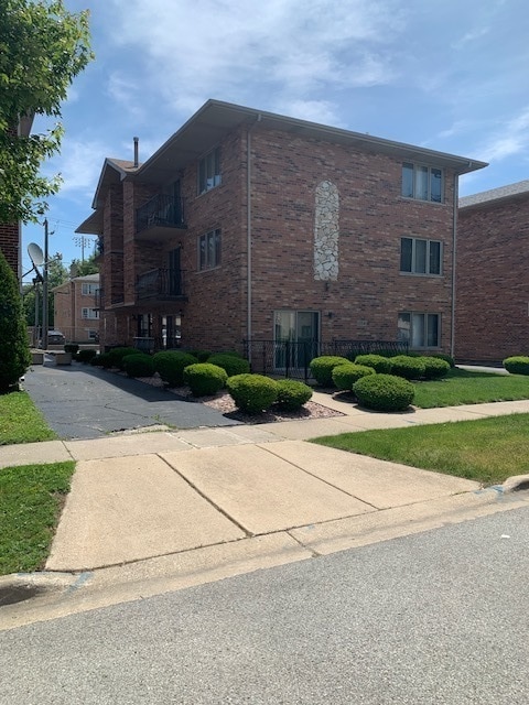 Building Photo - 10541 Parkside Ave Unit 2W