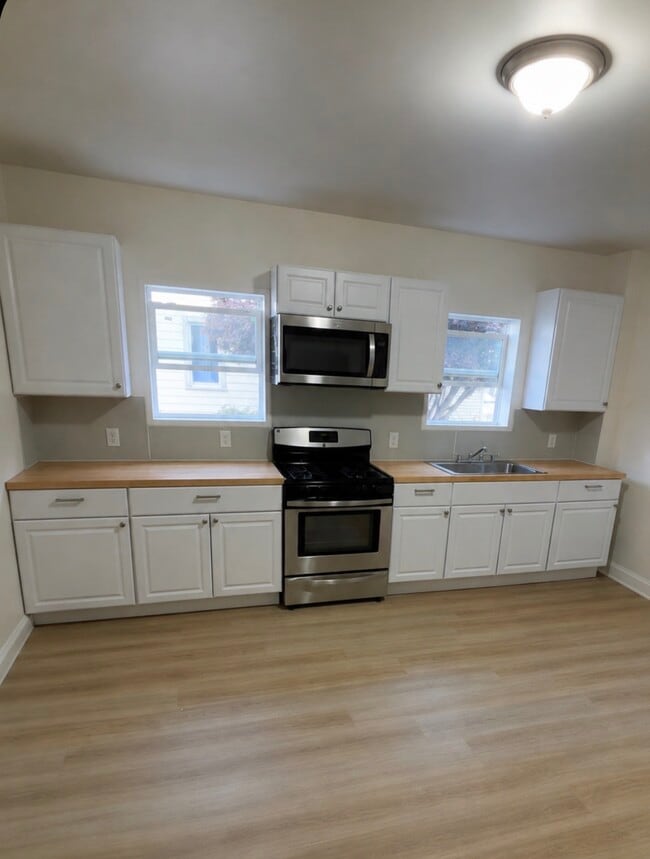 92 Rockland St