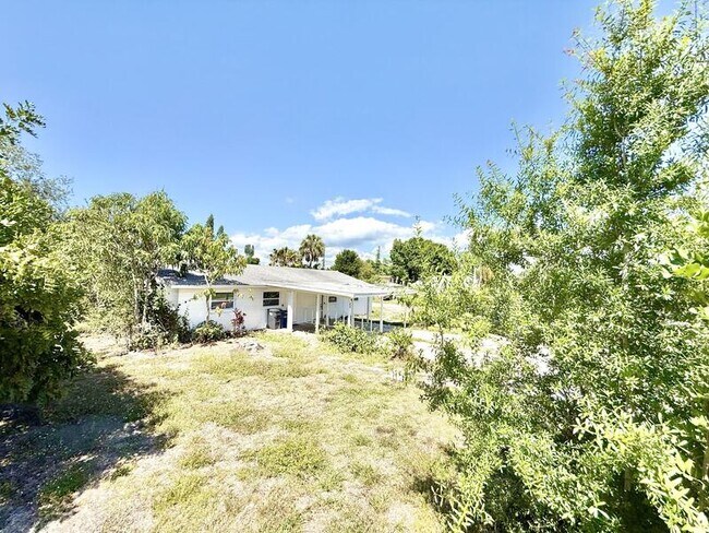 Photo - 605 64th Ave W