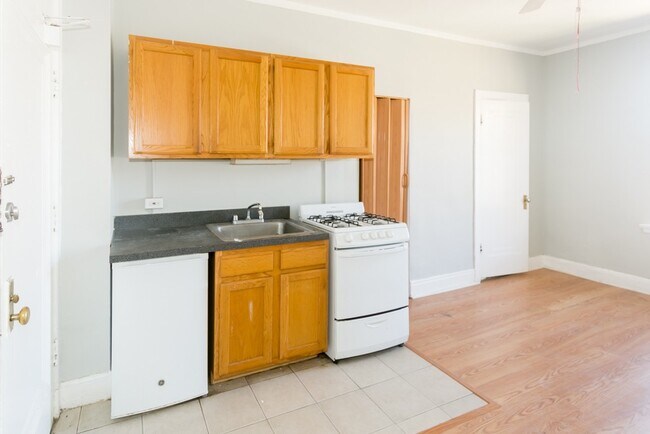 Photo - 3824 N Fremont St Unit 52