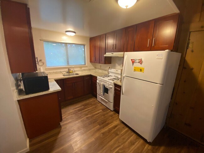 Photo - 9000 - EMERALD HILLS Unit Cabin