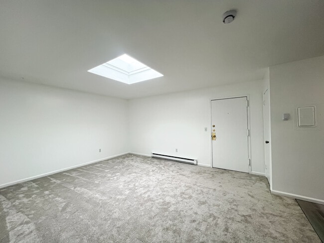 Photo - 737 Cove Rd Unit 2D