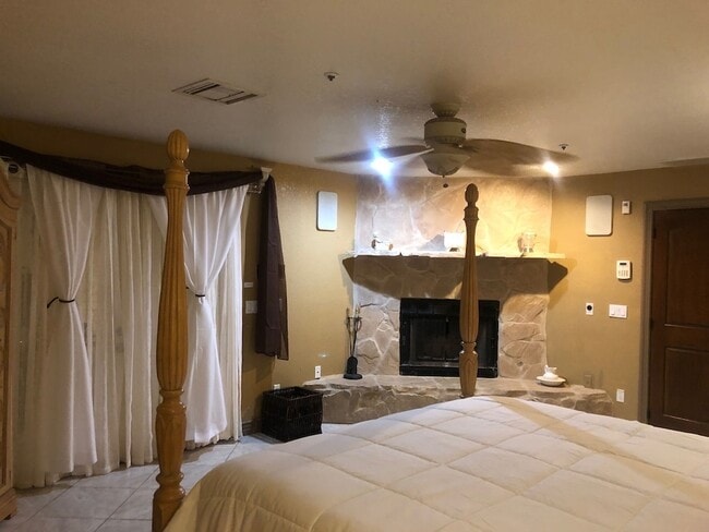 2808 Janet Dr