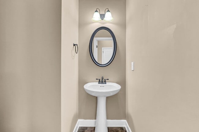 Photo - Wonderful 2-story home close to Ft. Campbell