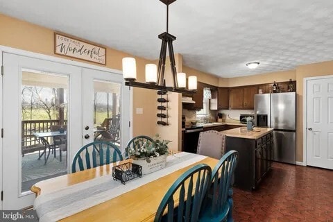 Photo - 377 Mooredale Rd