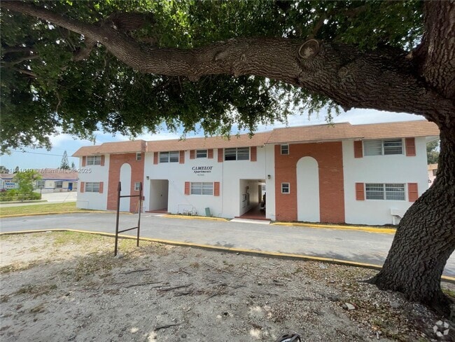 Building Photo - 15700 NW 2nd Ave Unit 214 Rental