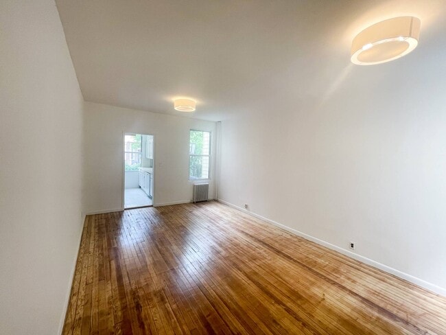 Photo - 72-45 60th Ln