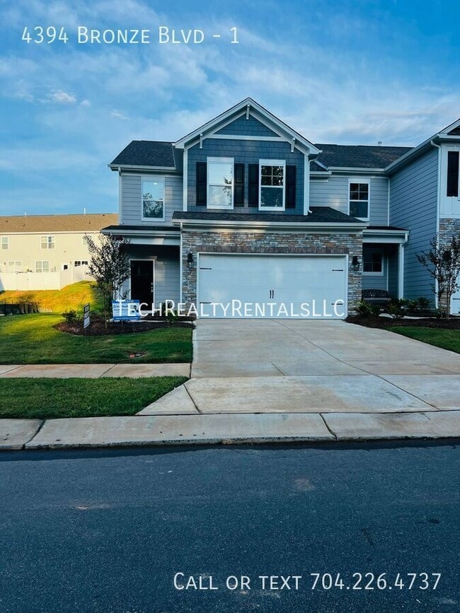 Building Photo - 4394 Bronze Blvd Rental