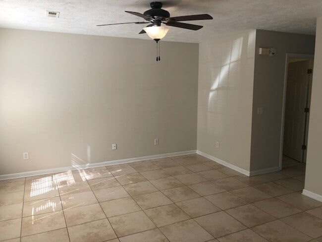 Photo - 3870 Spanner Way