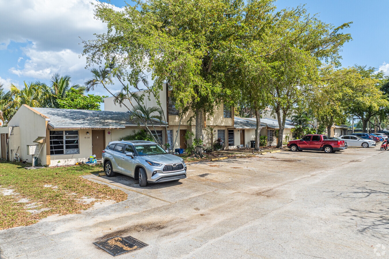 4138 - 4154 SW 61 Ave - 4138 - 4154 SW 61 Ave