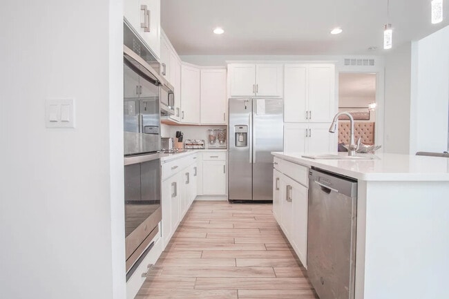 Photo - 10057 Brickhill Dr