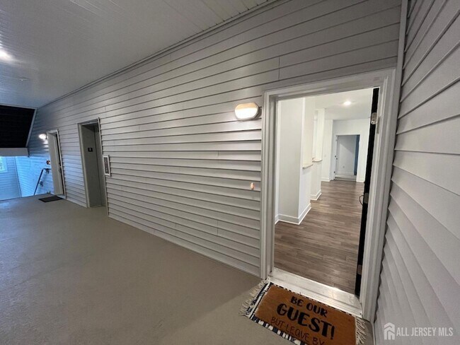 Photo - 826 Stiller Ln