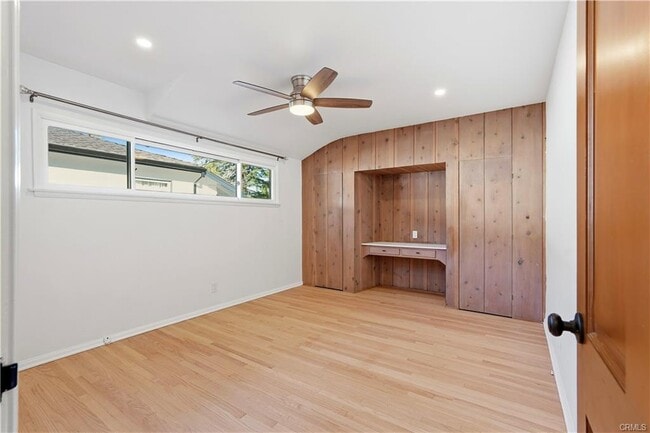 Photo - 9207 Whitaker Ave