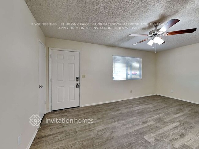 Photo - 208 N 100th Pl