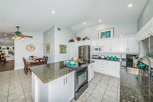 Photo - 301 Washington Ave