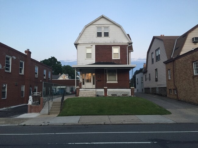 7111 Rising Sun Avenue Unit 3 rd floor