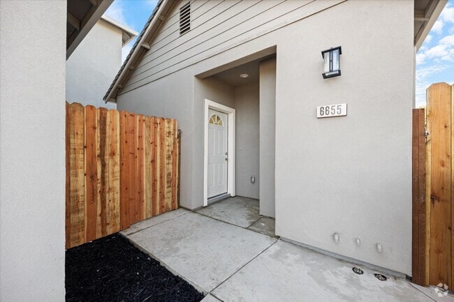 Building Photo - 6651-6655 Sunset Bluffs Street Unit 6655 Sunset Bluffs Street Rental