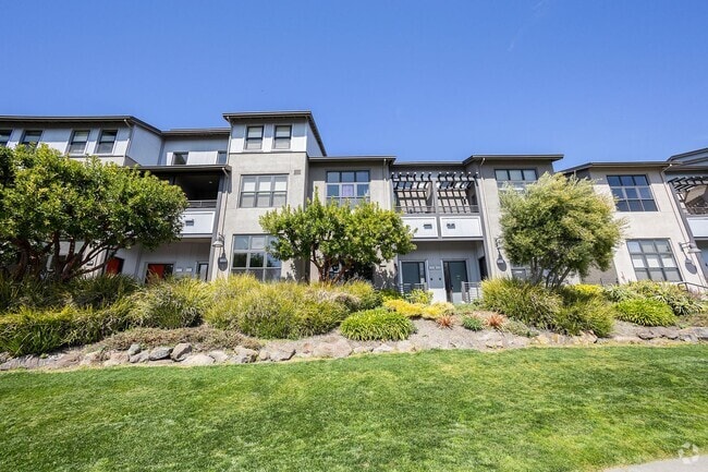 Building Photo - 2857 Regatta Dr Rental