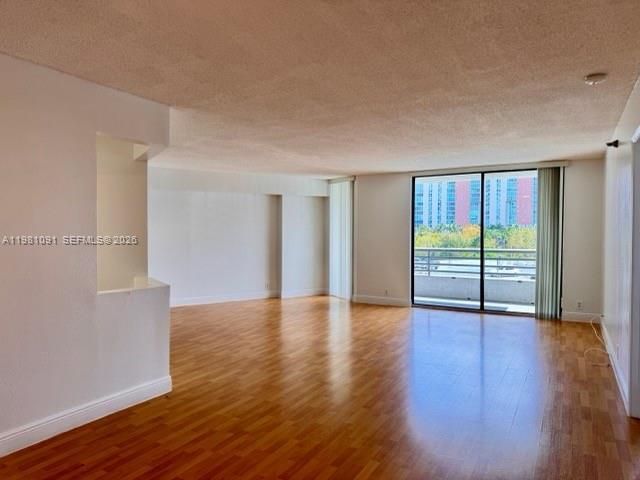 Photo - 3300 NE 191st St Unit 616