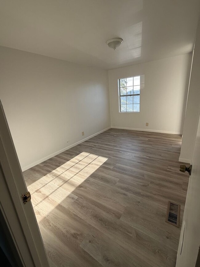 Photo - 2712-2716 Adeline St, Unit A and B Unit 2716 B