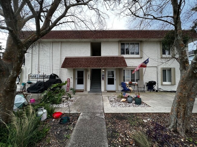 Photo - 1/1B 2nd floor unit located in Jacksonvill...