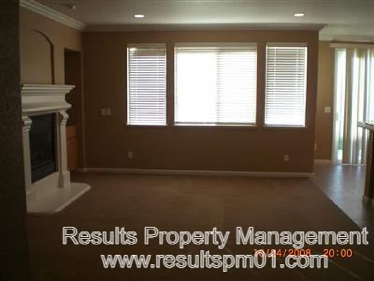 Photo - Lincoln 3 Bed 2 Bath Single Story Gem!