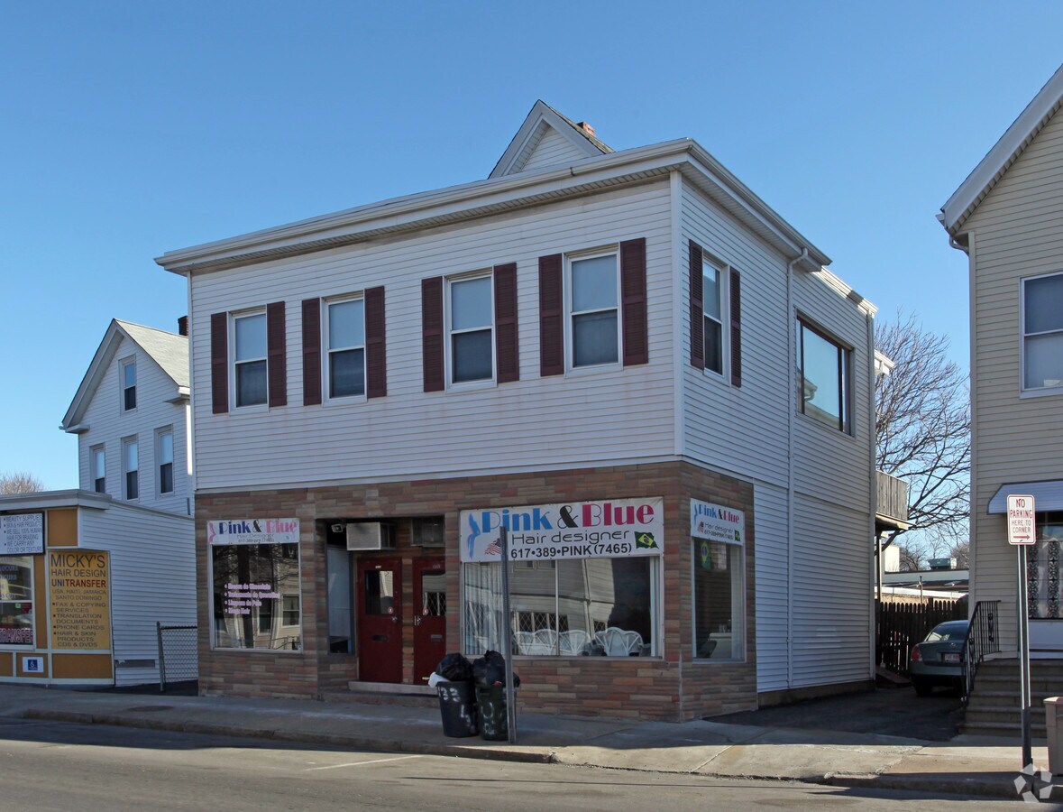 Photo - 133 Main St